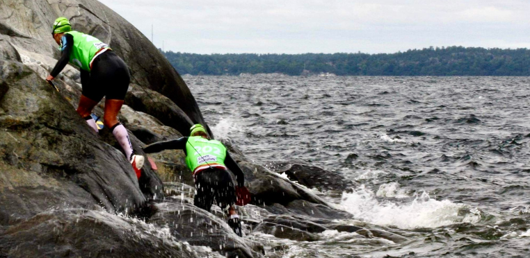 Swimrunners in Wellen