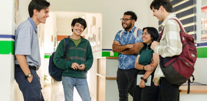 Consiga que los estudiantes participen como voluntarios en su carrera.